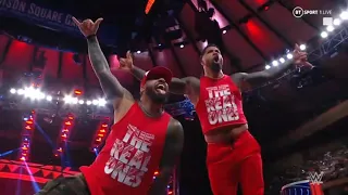 Usos entrance with the crowd singing