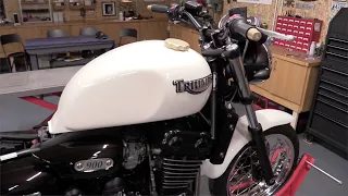 Triumph Thunderbird / TT Legend, Final Paint install !