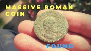 Massive Roman coin found! Metal detecting uk-xp deus on the roman field