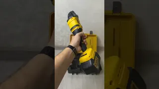 Аккумуляторная болгарка DeWalt 36V