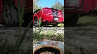 2006 mustang gt 3V with no mufflers .