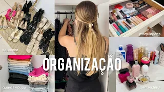 ORGANIZAÇÃO E DESAPEGO DE FINAL DE ANO | GUARDA-ROUPA, PENTEADEIRA E SAPATEIRA