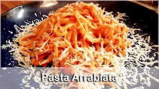Pasta Arrabiata-Cooking by Anders Radek #Vapiano #stayathome #pastaarrabiata #tomatosauce #arrabiata