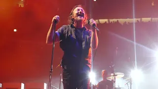 Pearl Jam - TREMOR CHRIST - 4K - Live Chicago IL @ UnitedCenter 9.7.23
