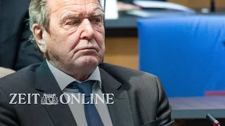 Gerhard Schröder: Ex-Kanzler darf in der SPD bleiben