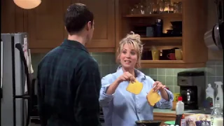 The Big Bang Theory - Penny dance in the kitchen