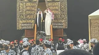 Beautiful moments of today’s when opened the door of the Holy Kaaba