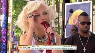 [1080p] Christina Aguilera - Beautiful  @ Today Show 06.08.10 )