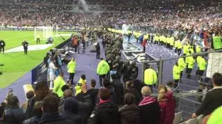 OM-PSG - Débordement dans les tribunes des supporters marseillais