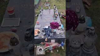 Visiting Benny Hills Grave