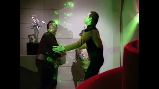 Star Trek  : TNG   -Data VS  Proximity Actuated Field