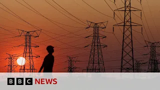 South Africa: On the edge of darkness - BBC News