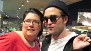 Robert Pattinson Getting Cozy with Fans