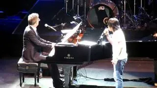 Arnel Pineda - "Hard Habit to Break" (David Foster & Friends - Live in Manila) 10/23/10