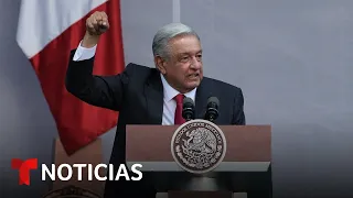 López Obrador celebra la expropiación petrolera en el Zócalo | Noticias Telemundo