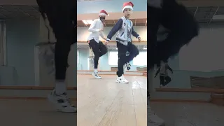 шаффл 😎🔥 новогоднее настроение ❄🥶 Now shuffle #Shuffle #shuffletutorial #shuffledance #dabro #new