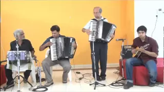 Awara Hoon on Accordion and Mandolin by Goldfingers Group of Pune