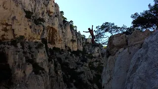 calanque de vau cliff jump