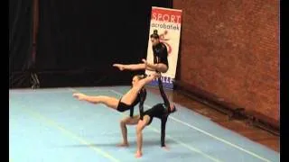 Acrogym WK kwalificatie 15-01-12, WG sen, Julie, Charlotte en Pleunie, balans