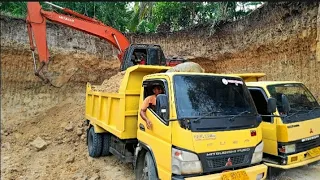 Excavator HITACHI !! Dump Trucks Muat Tana Pasir Kuning
