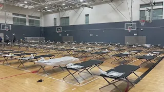 Up to 100 migrants arrive in Denver, shelter opened