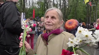 Избиение сиренью и словесные перепалки: на Мемориале Славы 9 мая не обошлось без конфликтов-09.05.19