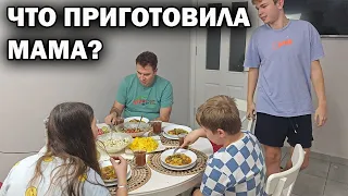 МАМА ГОТОВИТ ПРОСТОЙ УЖИН: картошка с мясом, салат с тунцом, постный рис,десерт из клубники #рецепты