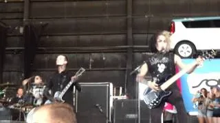 Motionless in White- If it's Dead We'll Kill it Live 7-26-14