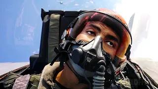 Tom Cruise makes a pilot faint 😨 | Top Gun 2 | CLIP