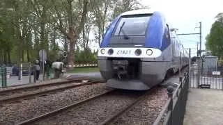 シュノンソー城の最寄り駅(Gare de Chenonceaux)でのフランス国鉄ローカル電車