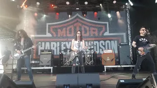 Laura Cox Going Down Harley Days 2019