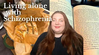 Living Alone with Schizophrenia - Baking my own bread, making soup 🍲 and books 📖 - a vlog