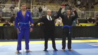 Luccas Neto vence campeonato de jiu-jitsu