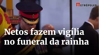 Netos da Rainha Elizabeth II fazem vigília durante o funeral da monarca