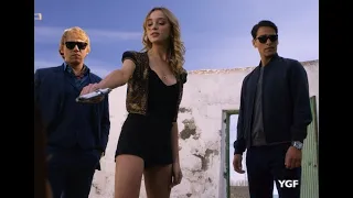 Phoebe Dynevor Badass Scenes in SNATCH (Daphne Bridgerton gone bad)