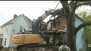 Contractor claims it wasn't his fault he tore down wrong Youngstown house