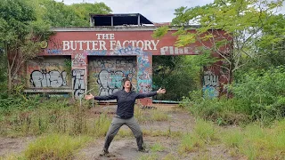 Urbexing the ruins of the abandoned Eumundi Butter Factory enveloped in a tropical jungle