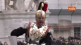 Mattarella al cambio della guardia per la Festa del Tricolore