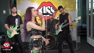 Roxen - ,,Inimă, nu fi de piatră" & ,,Peaches" (live on Kiss FM)