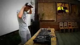 [04.07.2013 @ LIQUID BREEEZ @ LIVE MIXED BY NELVER (RU) @ OREL RU] PART 02]