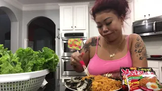 Mi goreng spicy noodle MUKBANG