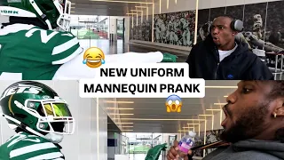 Jets Players Hilariously Pranked With New Uniform In Fake Mannequin 😂