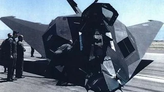 Самолет невидимка Ф-117  Стелс.  Почему его списали??
