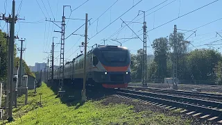 Электропоезд ЭП2Д-0004 платформа Мичуринец до станции Апрелевка. 05.08.2023.