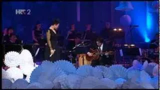 IMA DANA - AMIRA MEDUNJANIN & ANTE GELO - VIP CHRISTMAS CONCERT ZAGREB HNK 2013