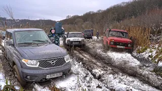 НИВЫ против УАЗОВ! НОВЫЙ ГОД В ЛЕСУ!