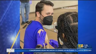 Wil Wheaton gets vaccinated at CSUB’s mass vaccination site