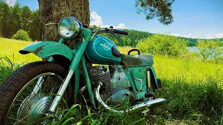 The first ride on a motorcycle bike "IZH Planeta" of 1965, after 15 years of downtime