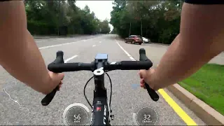 Спуск с Медео на шоссейном велосипеде, вид от груди