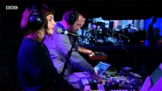 Chvrches Recover BBC Radio 1 Live Lounge 2014